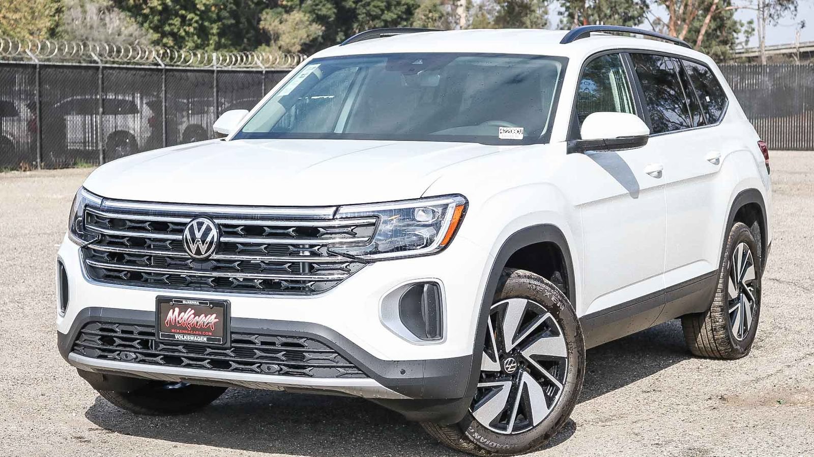 New 2026 Volkswagen Atlas SE