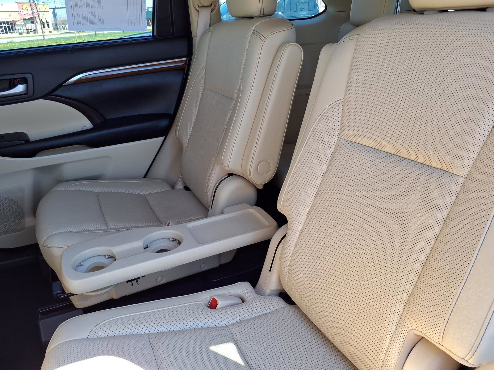 Used 2019 Toyota Highlander Limited AWD/4WD image 7