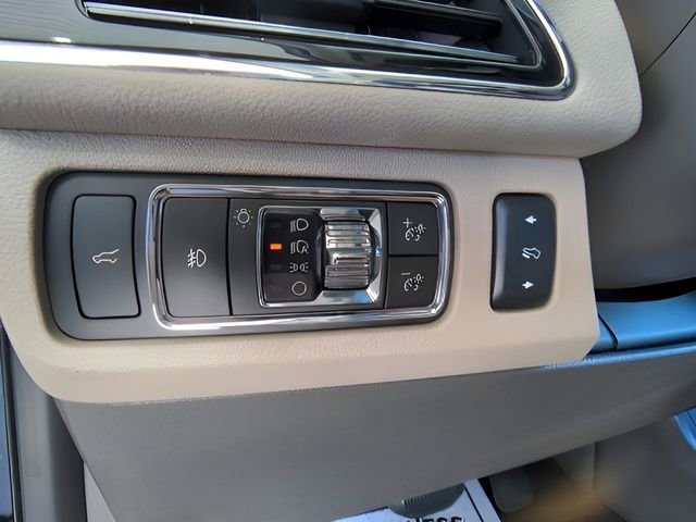 Used 2023 Lincoln Navigator Reserve image 33