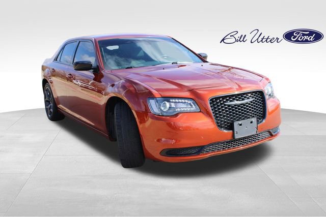 Used 2021 Chrysler 300 Touring w/ Sport Appearance Package image 3