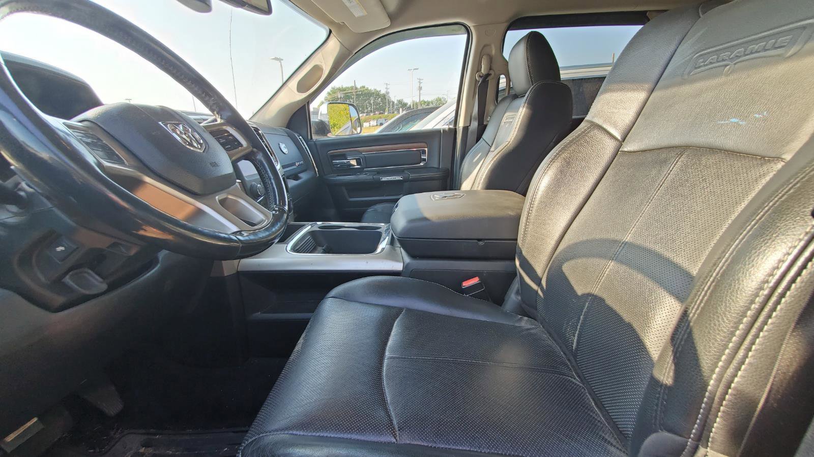 Used 2018 RAM 2500 Laramie AWD/4WD image 3