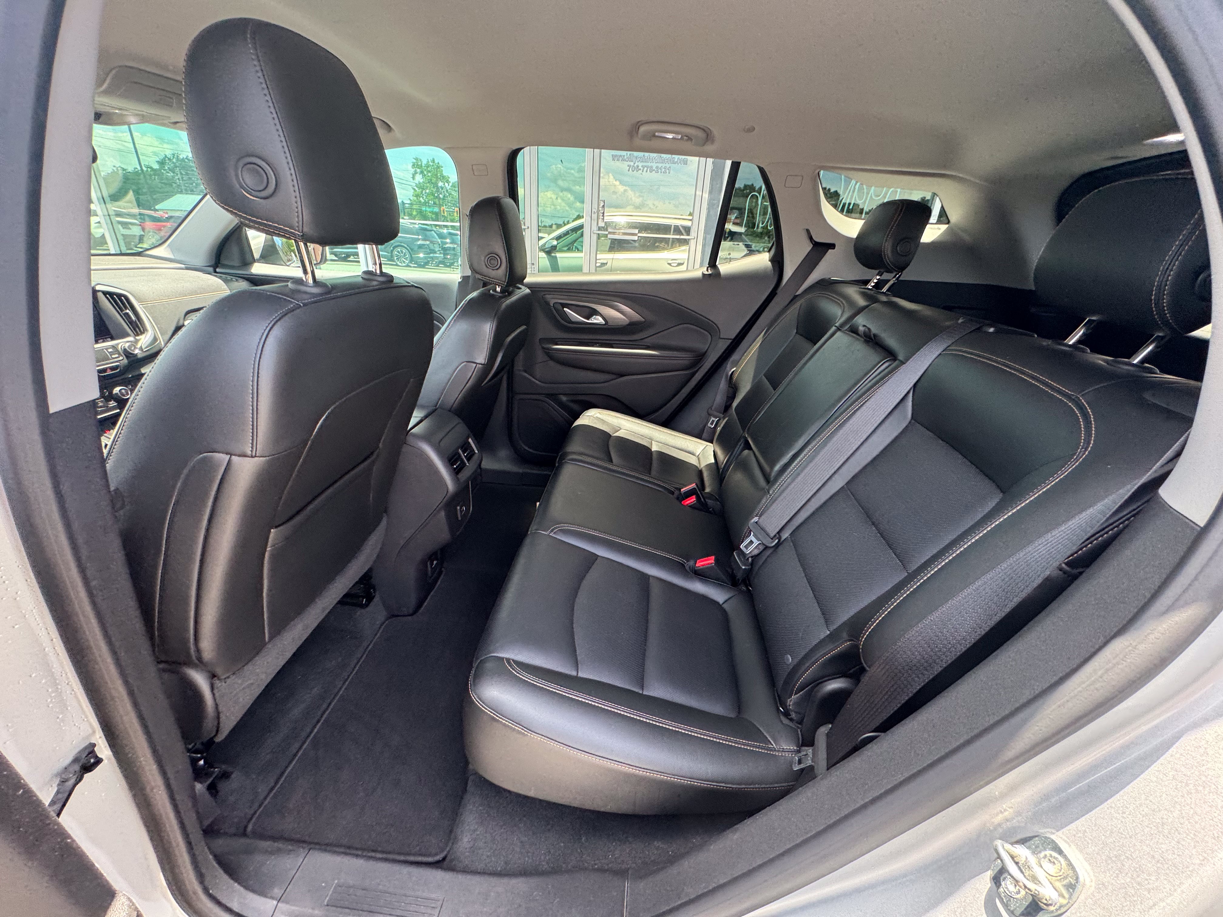 Used 2019 GMC Terrain SLT w/ Preferred Package FWD image 9