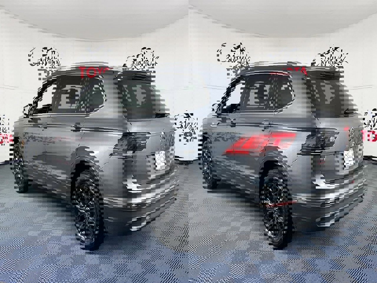 Used 2024 Volkswagen Tiguan Wolfsburg Edition image 6