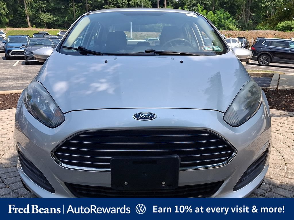 Used 2014 Ford Fiesta SE FWD image 2