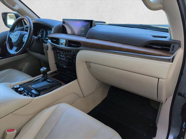 Used 2021 Lexus LX 570 4WD w/ Luxury Package image 23