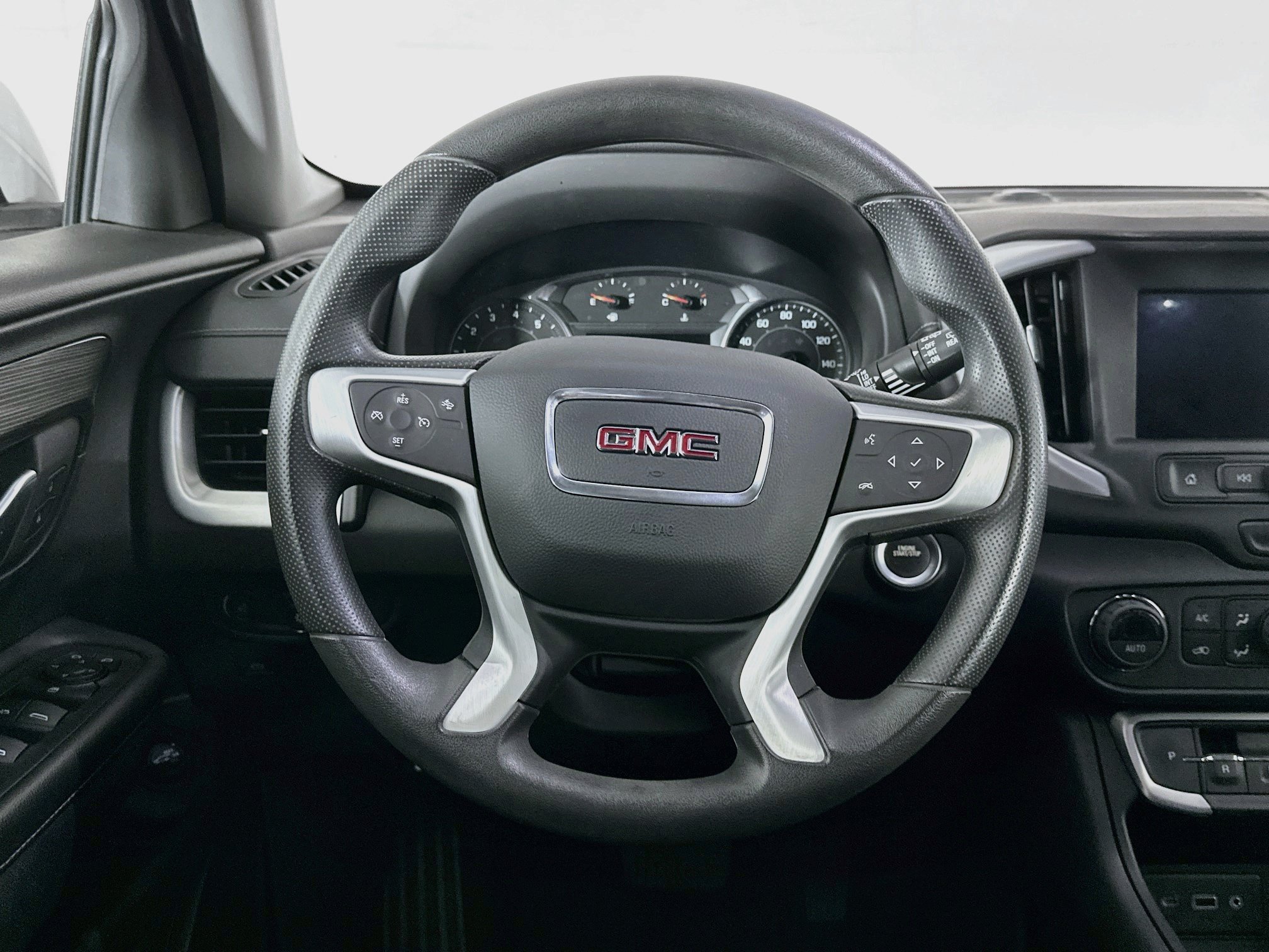 Used 2023 GMC Terrain SLE w/ Driver Convenience Package AWD/4WD image 18