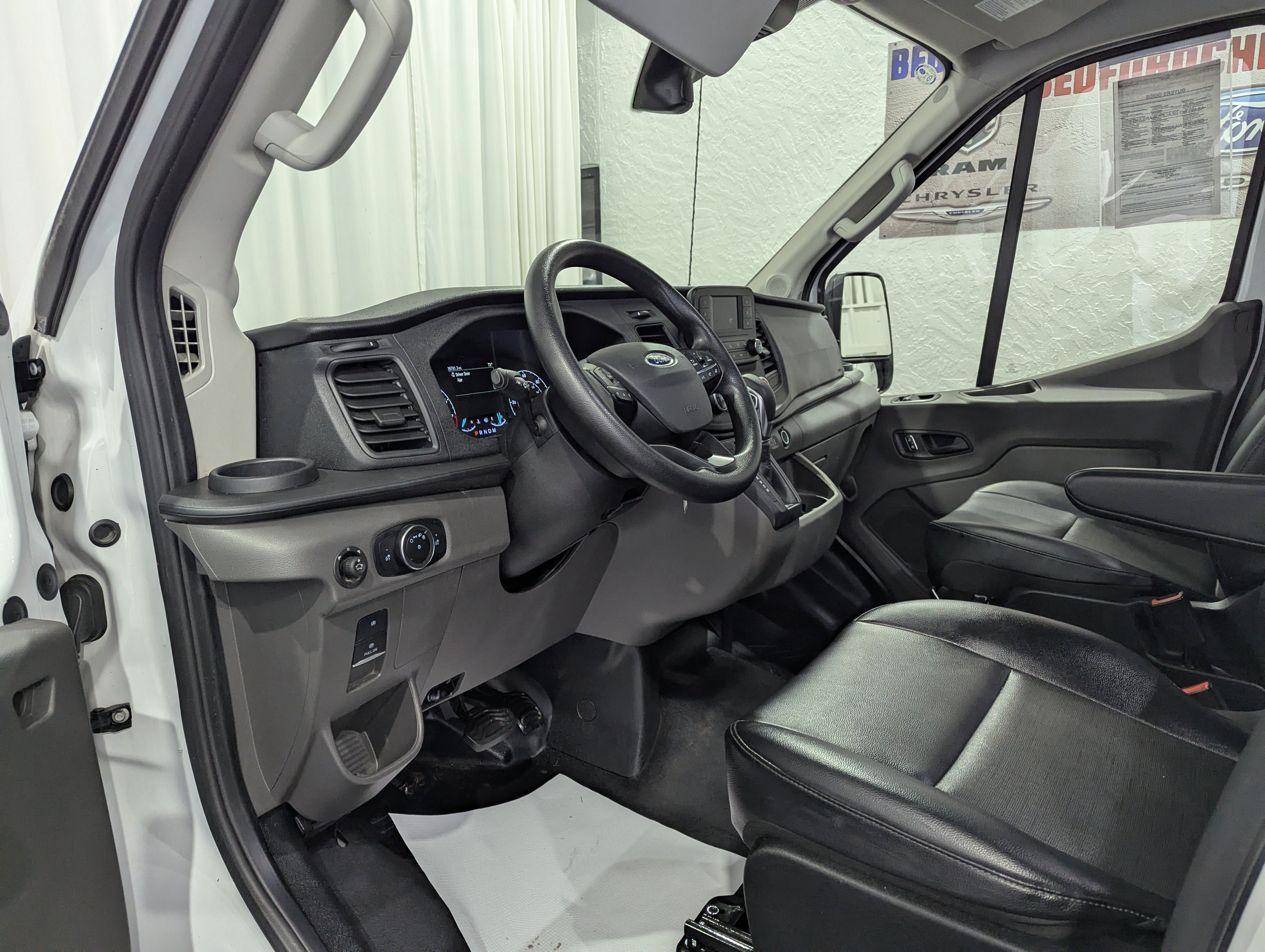 Used 2025 Ford Transit 250 148 High Roof RWD image 14
