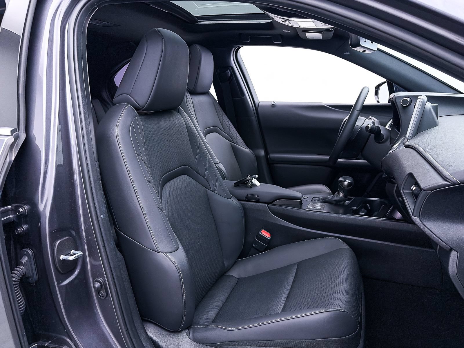 Used 2024 Lexus UX 250h F Sport FWD image 37