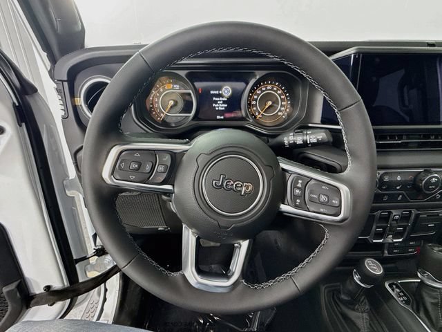 New 2026 Jeep Wrangler Unlimited Sahara AWD/4WD image 11
