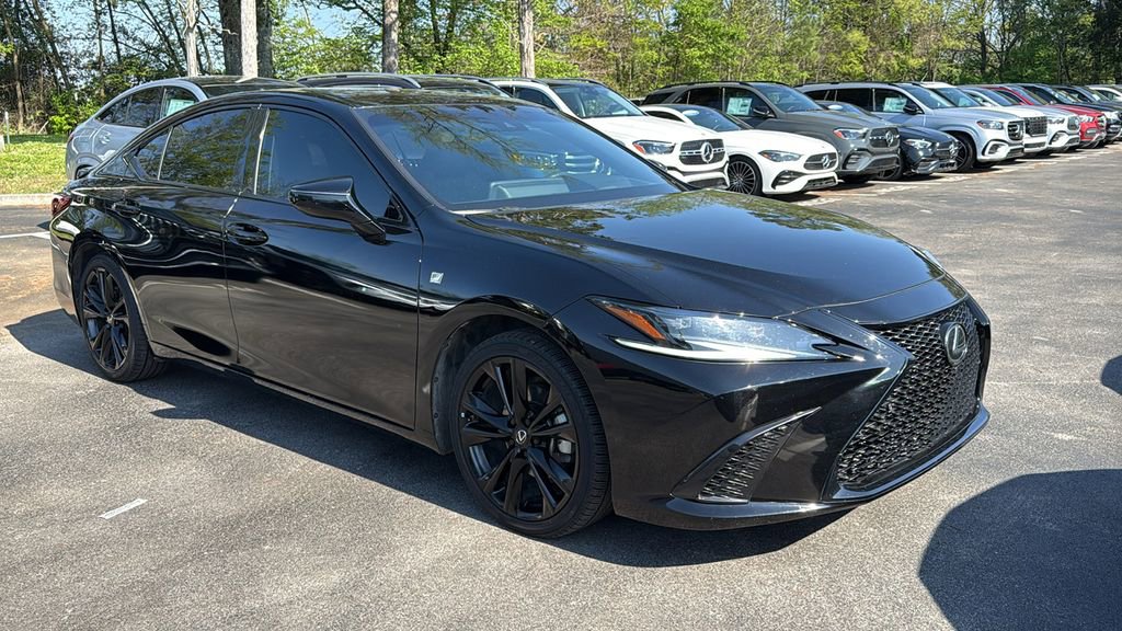 Used 2022 Lexus ES 350 F Sport image 2
