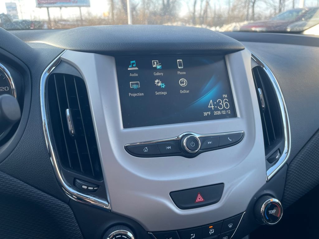 Used 2017 Chevrolet Cruze LS image 19