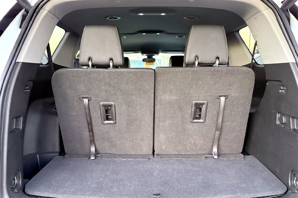 Used 2023 GMC Acadia SLT image 8