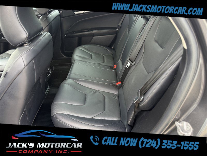 Used 2020 Ford Fusion Titanium AWD/4WD image 20
