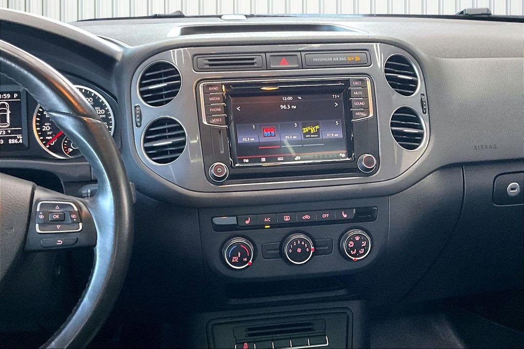 Used 2017 Volkswagen Tiguan Wolfsburg Edition image 9