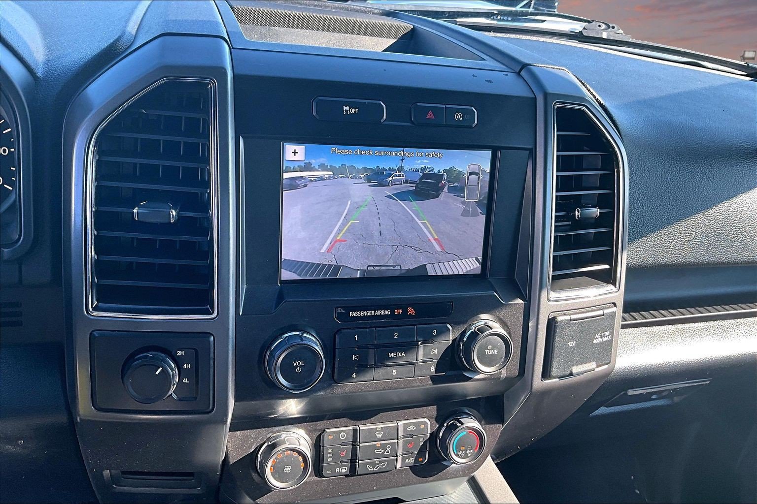 Used 2019 Ford F150 XLT w/ Equipment Group 302A Luxury AWD/4WD image 20