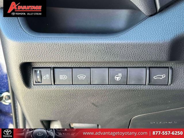 Used 2023 Toyota RAV4 SE w/ Weather & Moonroof Package image 26