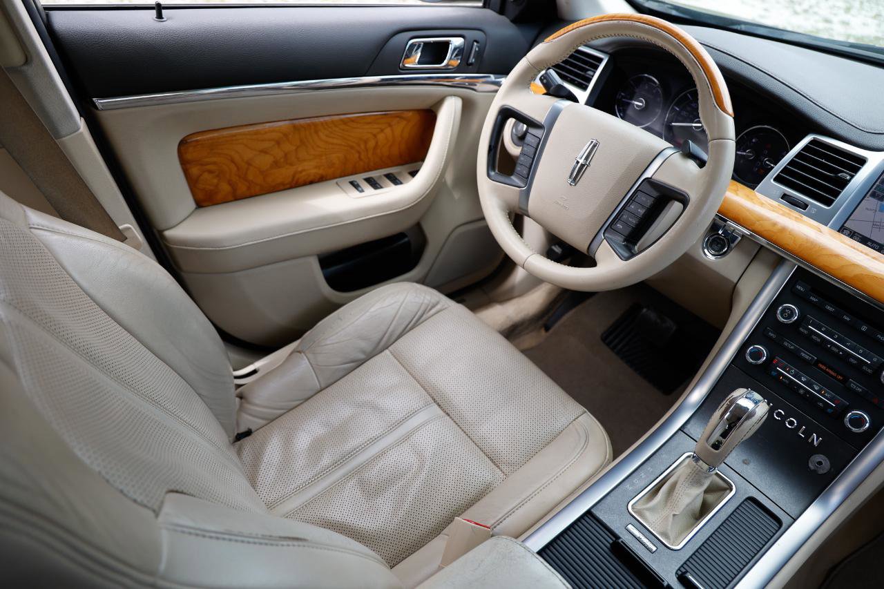 Used 2011 Lincoln MKS AWD w/ 102A Rapid Spec Order Code image 20