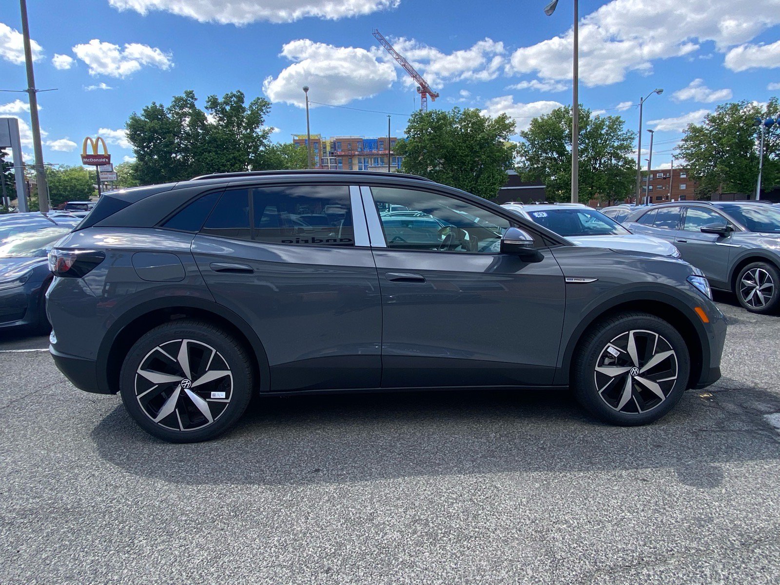New 2026 Volkswagen ID.4 Pro S AWD/4WD image 2