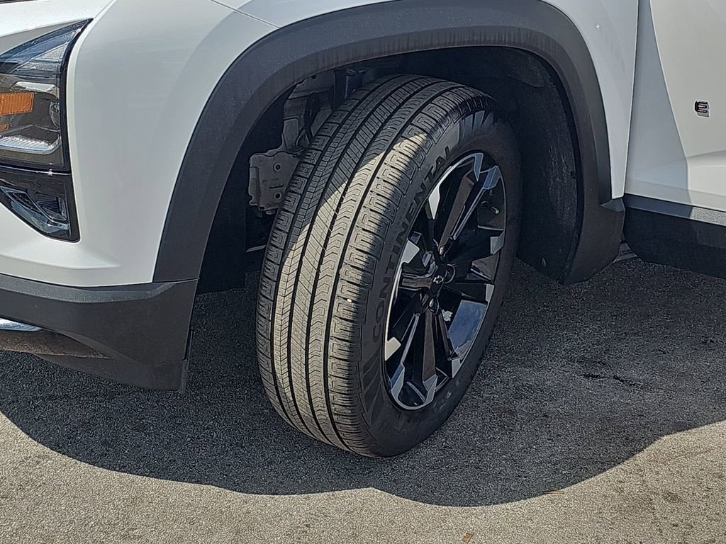 Used 2025 Chevrolet Equinox RS w/ Safety and Technology Package image 34