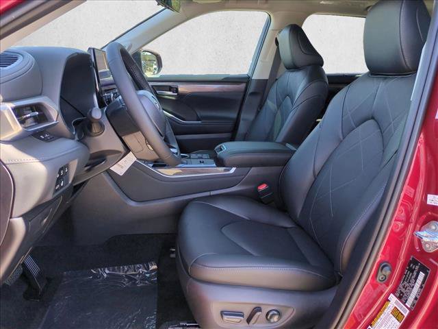 New 2026 Toyota Highlander Platinum AWD/4WD image 4