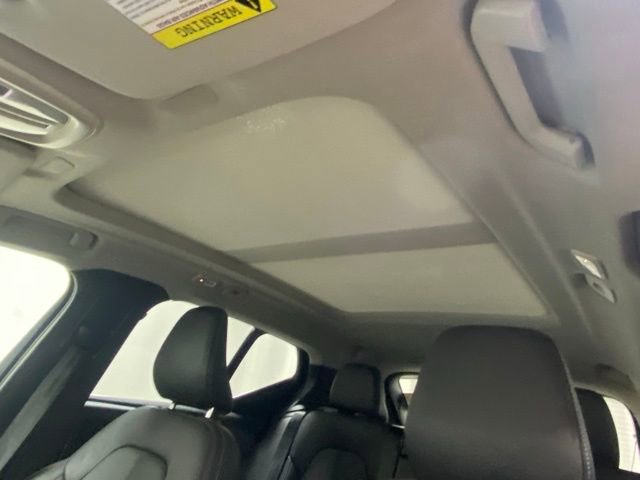 Certified 2024 Volvo XC40 B5 Plus w/ Protection Package Premier image 29