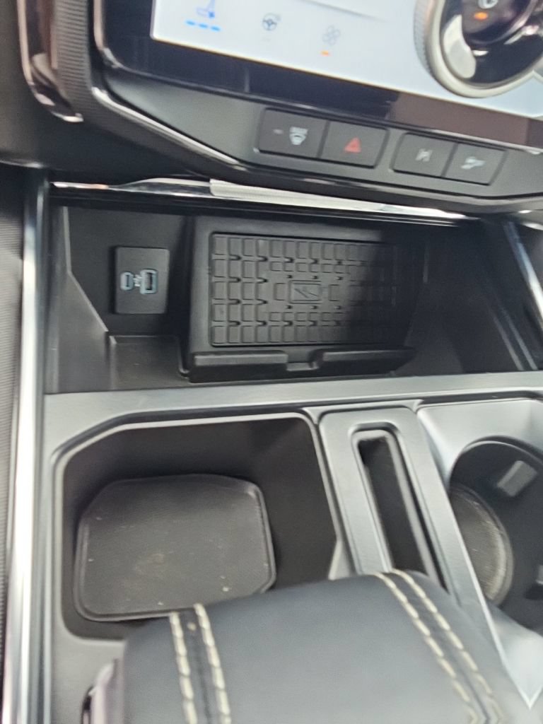 Used 2023 Ford F150 Lightning Platinum AWD/4WD image 19