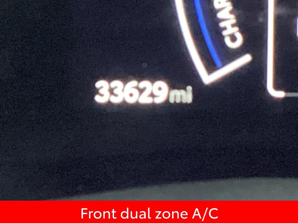 Used 2025 Toyota Camry LE image 4