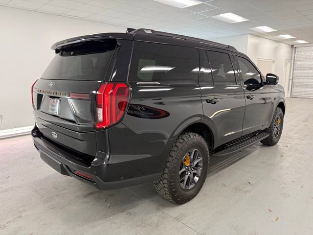 Used 2025 Ford Expedition Tremor image 6