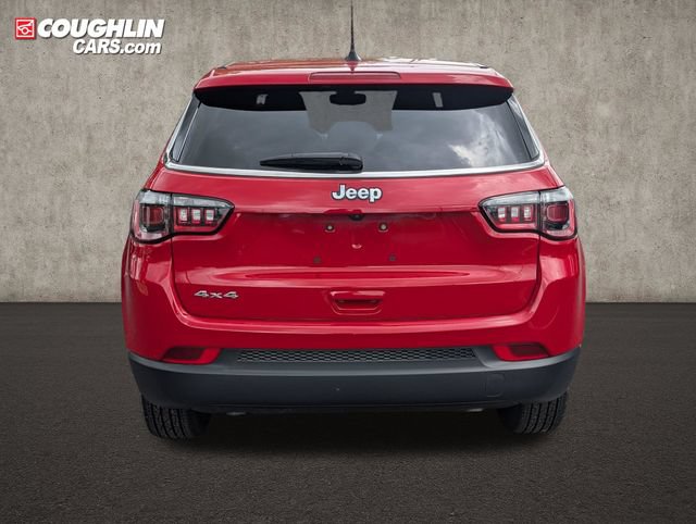 Used 2024 Jeep Compass Sport AWD/4WD image 6
