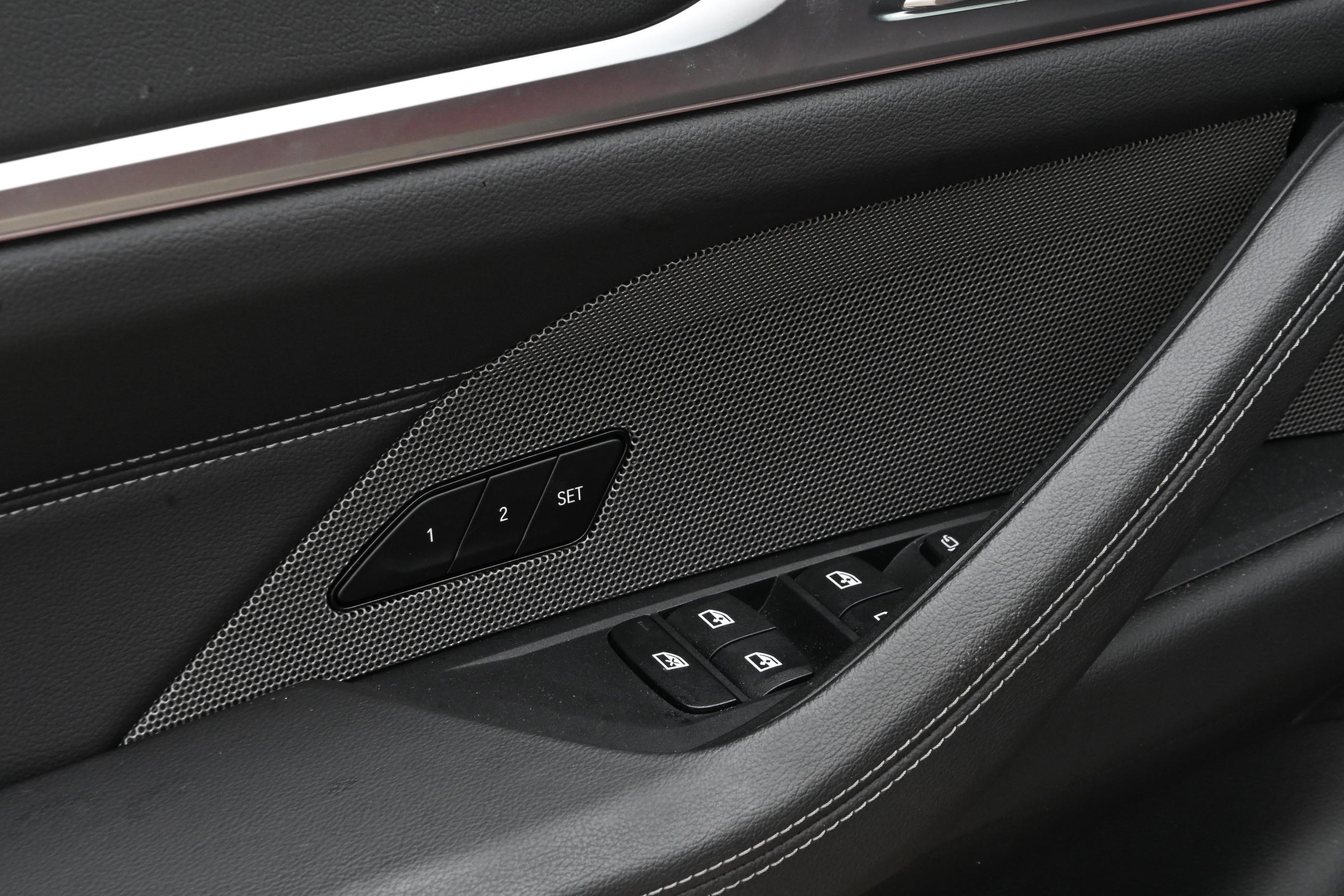 Certified 2025 BMW M440i image 31