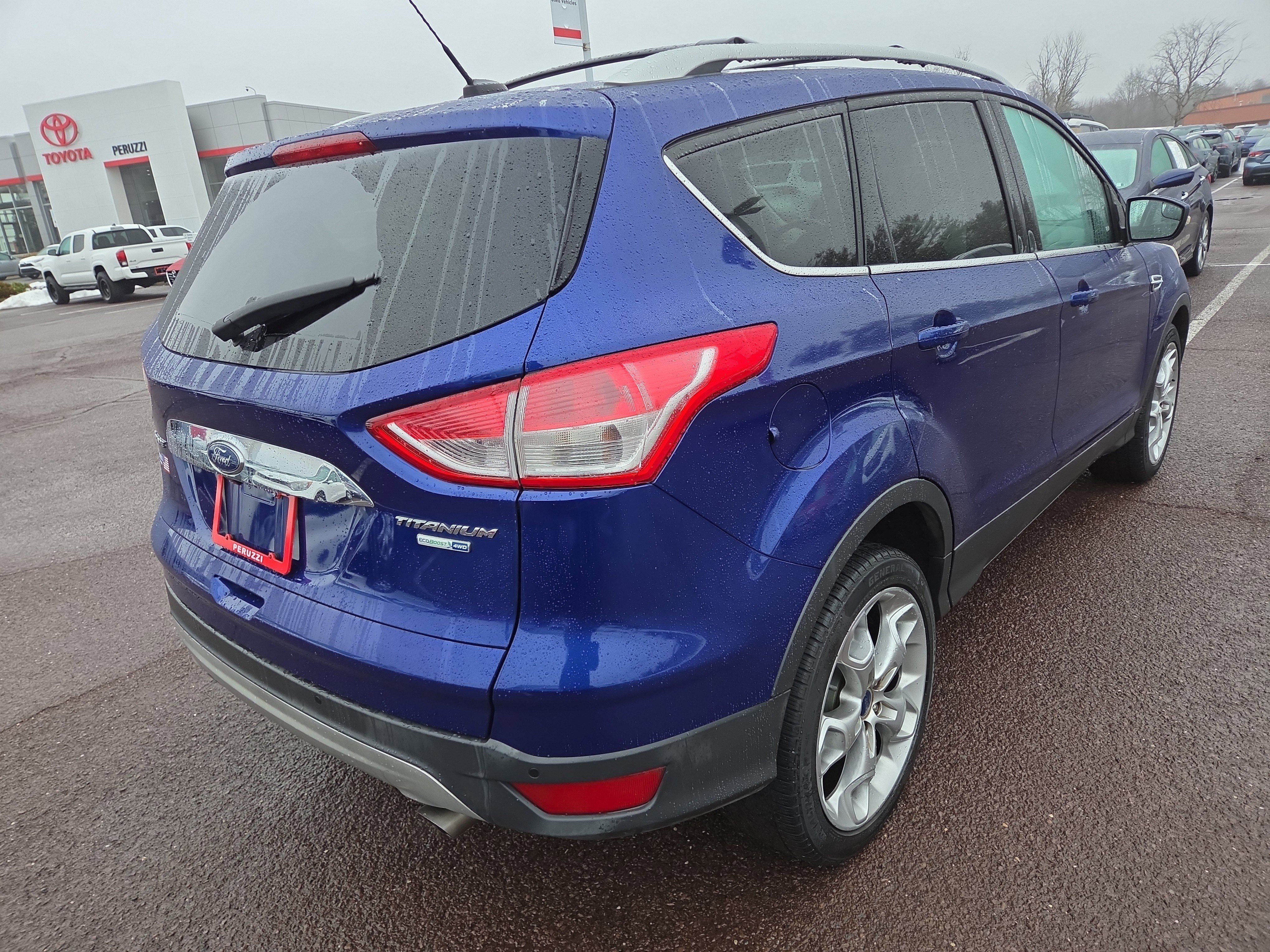 Used 2016 Ford Escape Titanium image 3