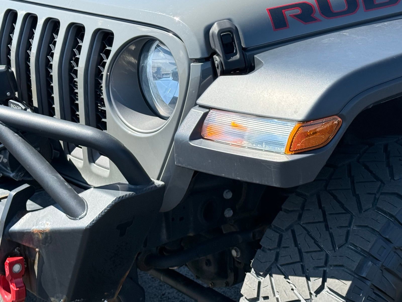 Used 2020 Jeep Gladiator Rubicon w/ Cold Weather Group AWD/4WD image 9