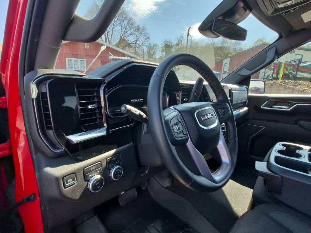 Used 2025 GMC Sierra 1500 Elevation image 10
