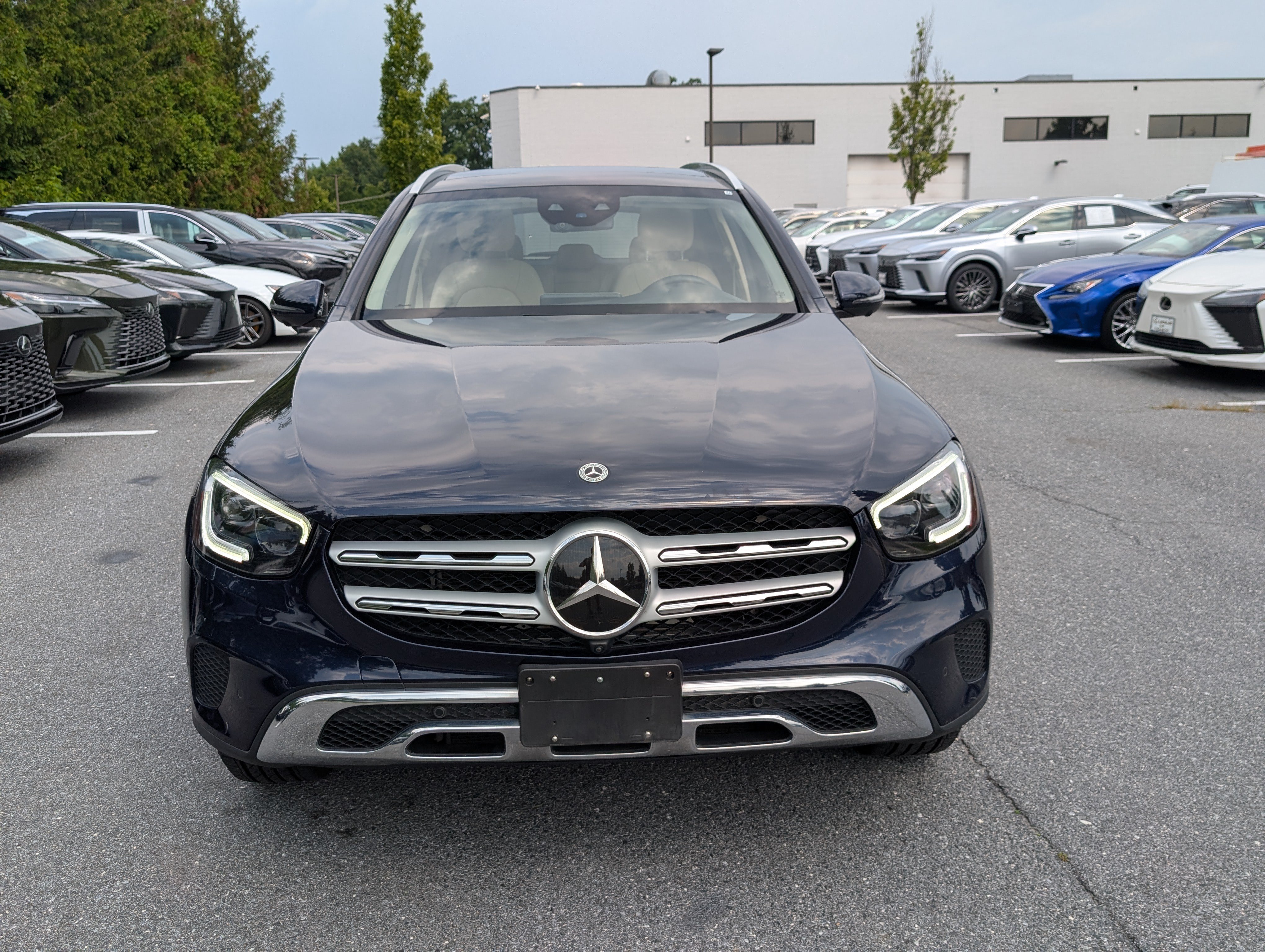 Used 2021 Mercedes-Benz GLC 300 4MATIC image 8