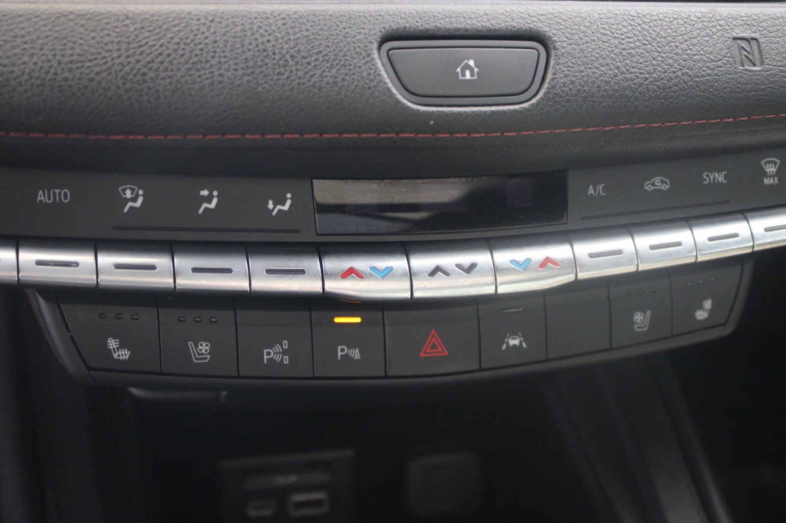 Used 2019 Cadillac XT4 Sport image 32