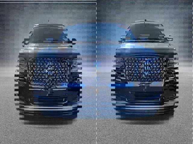 Used 2024 Lincoln Navigator L 4WD image 8