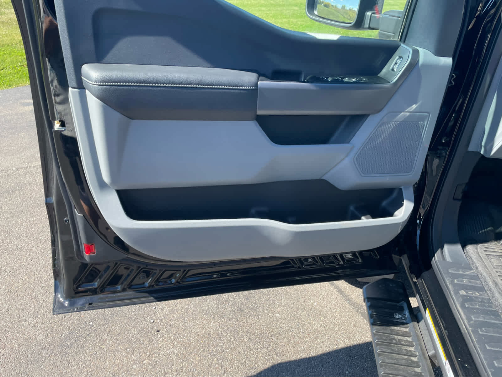 New 2026 Ford F550 4x4 SuperCab Super Duty image 11