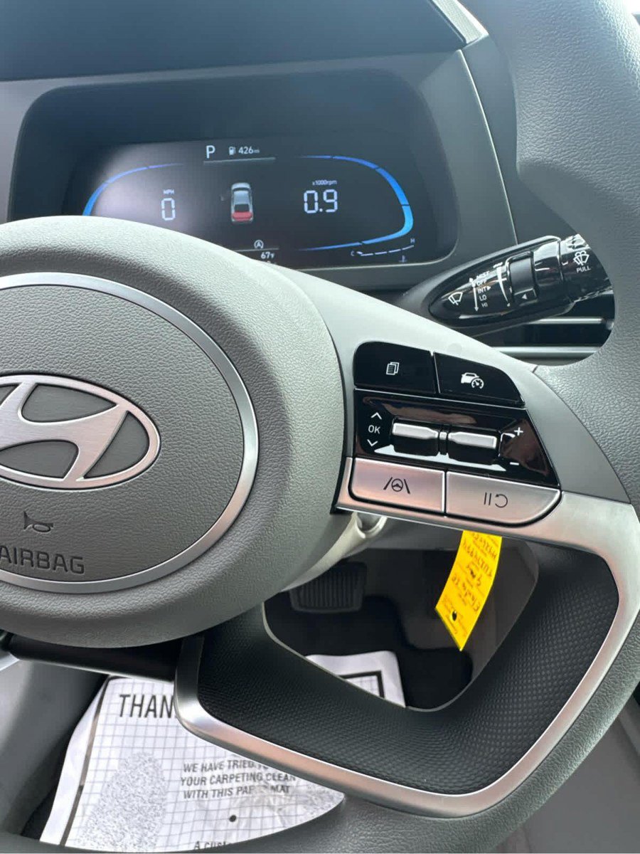 New 2026 Hyundai Elantra SE FWD image 28