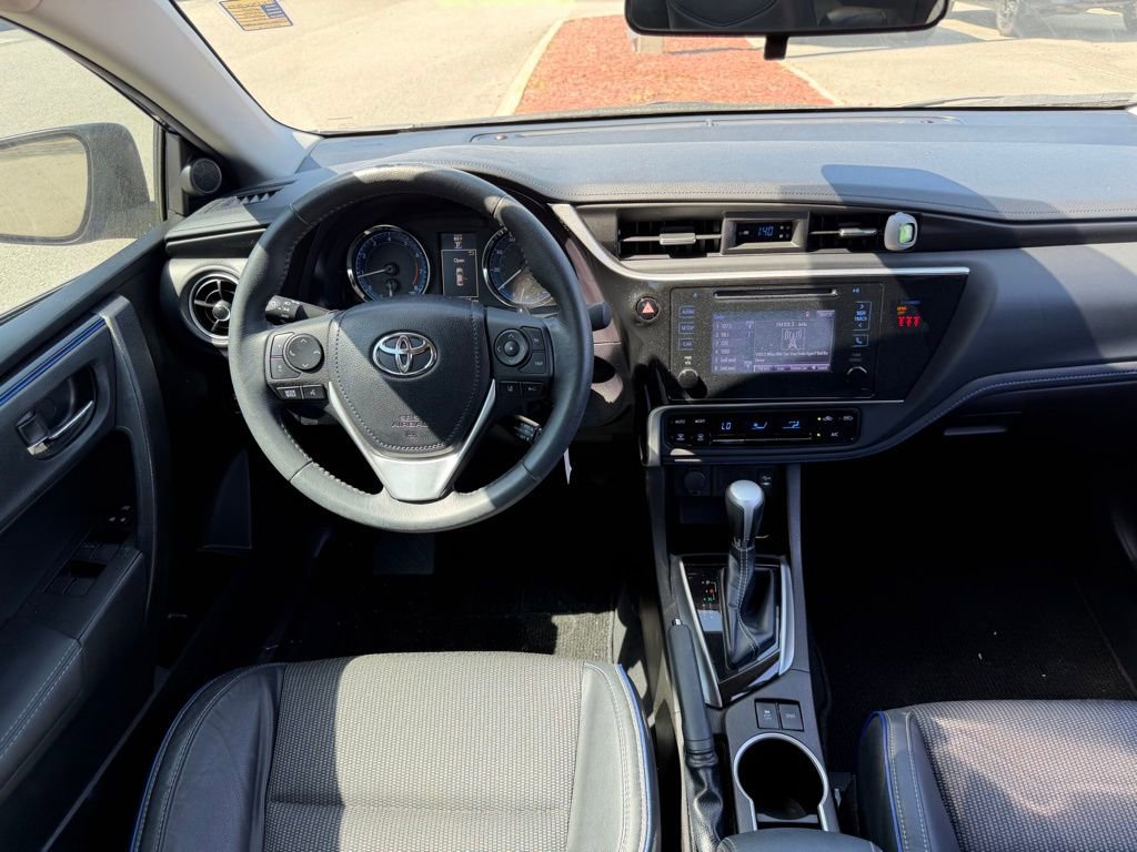 Used 2019 Toyota Corolla SE image 18