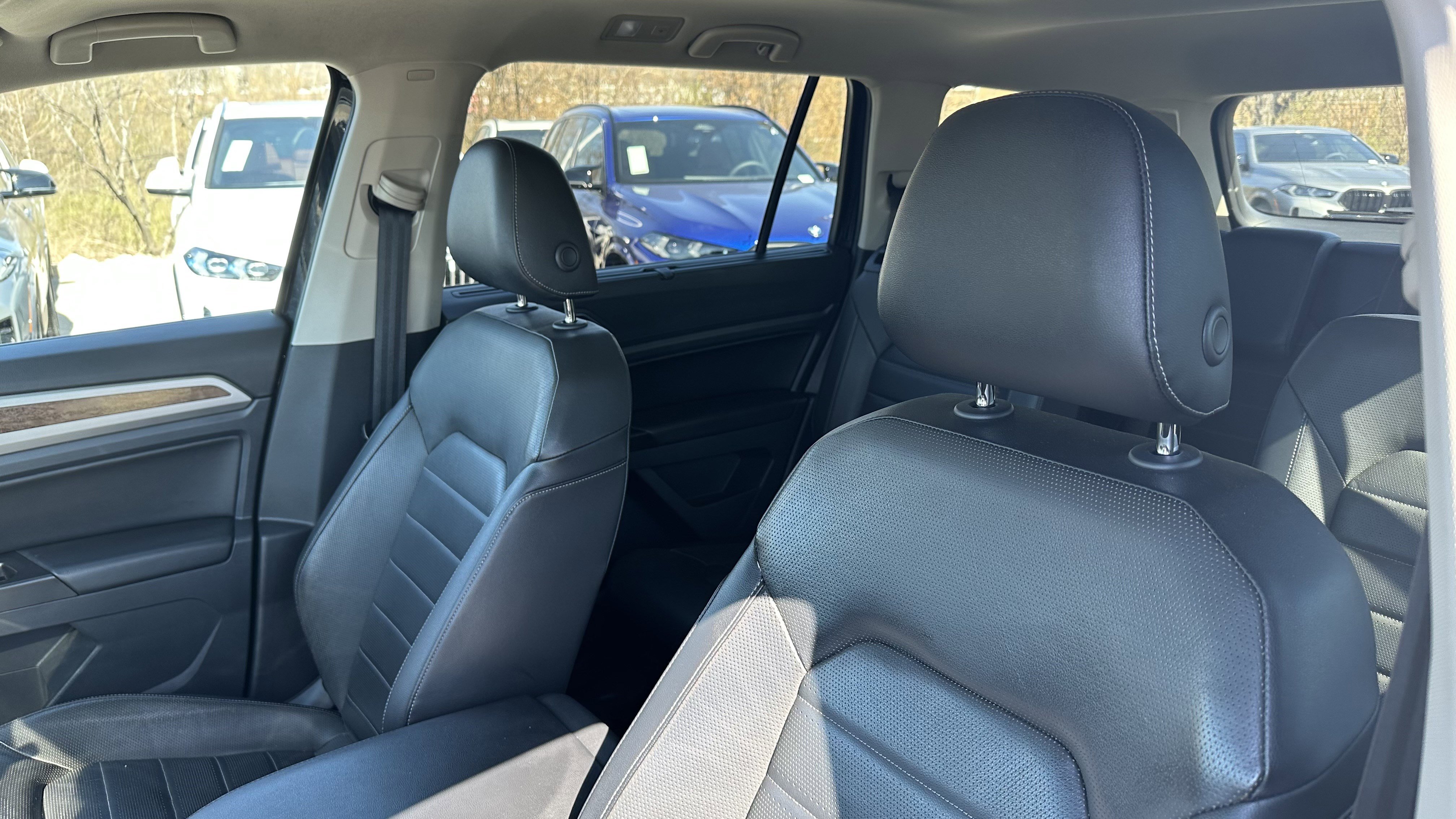 Used 2019 Volkswagen Atlas SEL Premium image 18