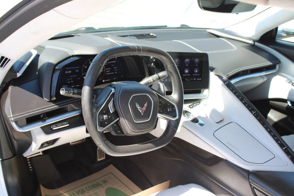 Used 2021 Chevrolet Corvette Stingray Premium Conv w/ Z51 Performance Package RWD image 30