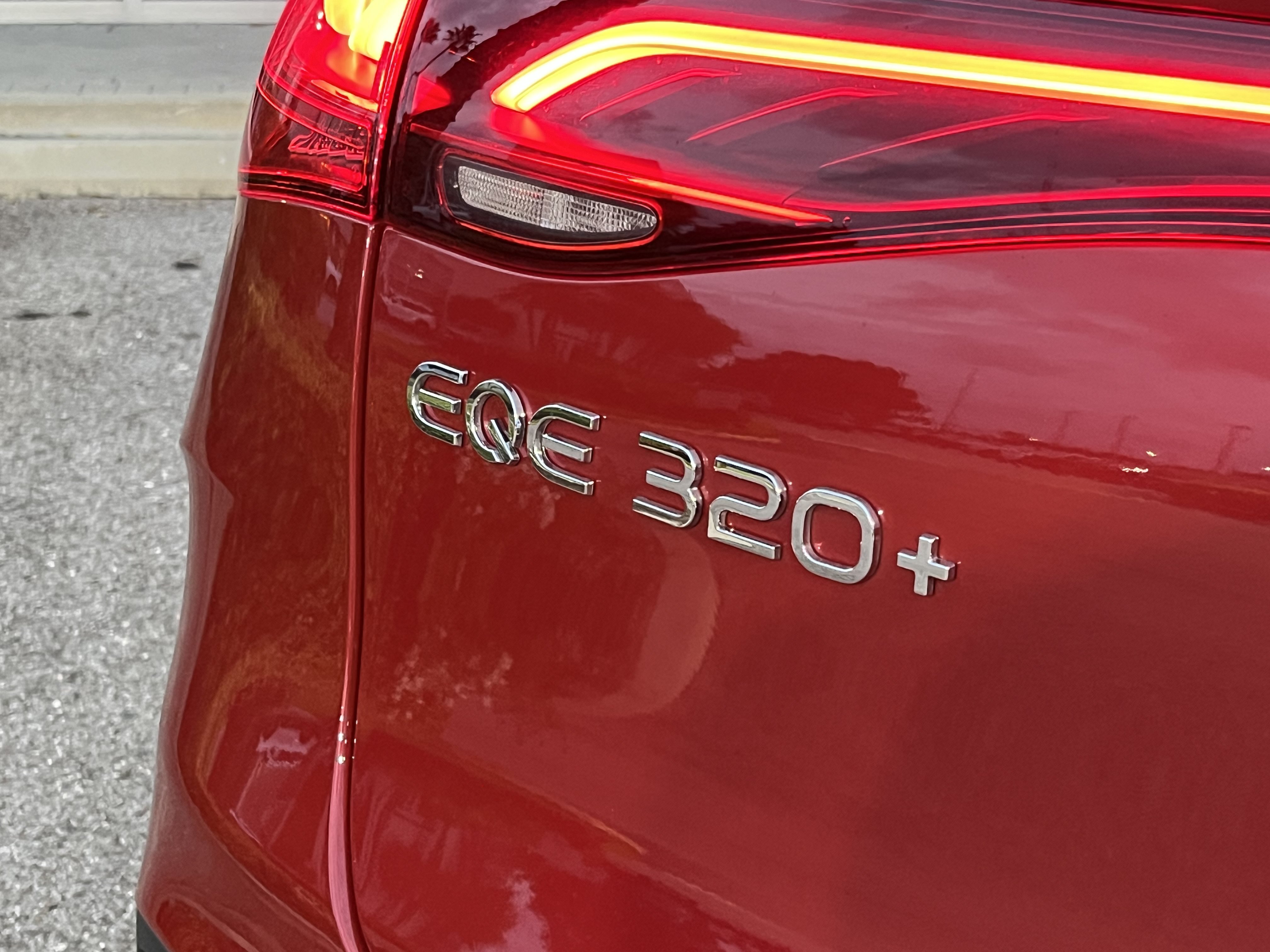New 2026 Mercedes-Benz EQE 320+ SUV image 6