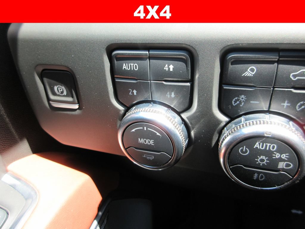 Certified 2024 GMC Sierra 1500 Denali Ultimate AWD/4WD image 35