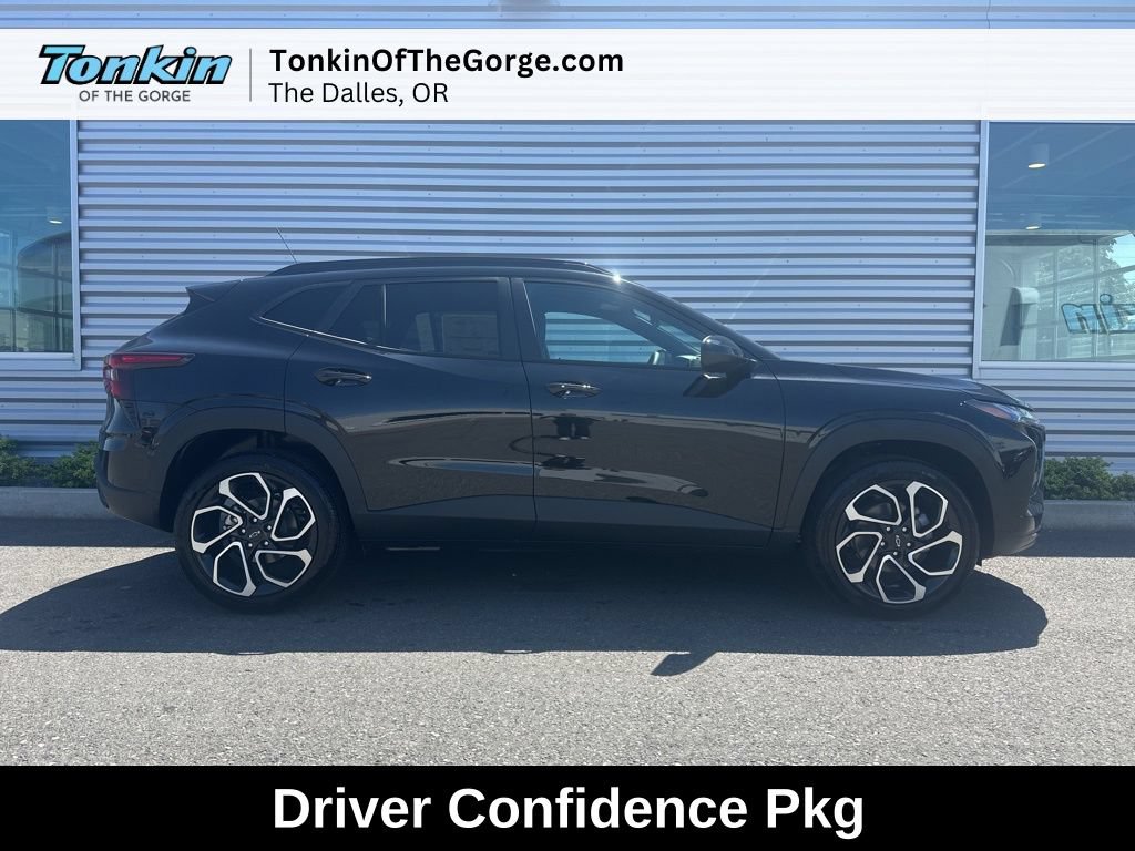 New 2026 Chevrolet Trax RS w/ Driver Confidence Package FWD image 2