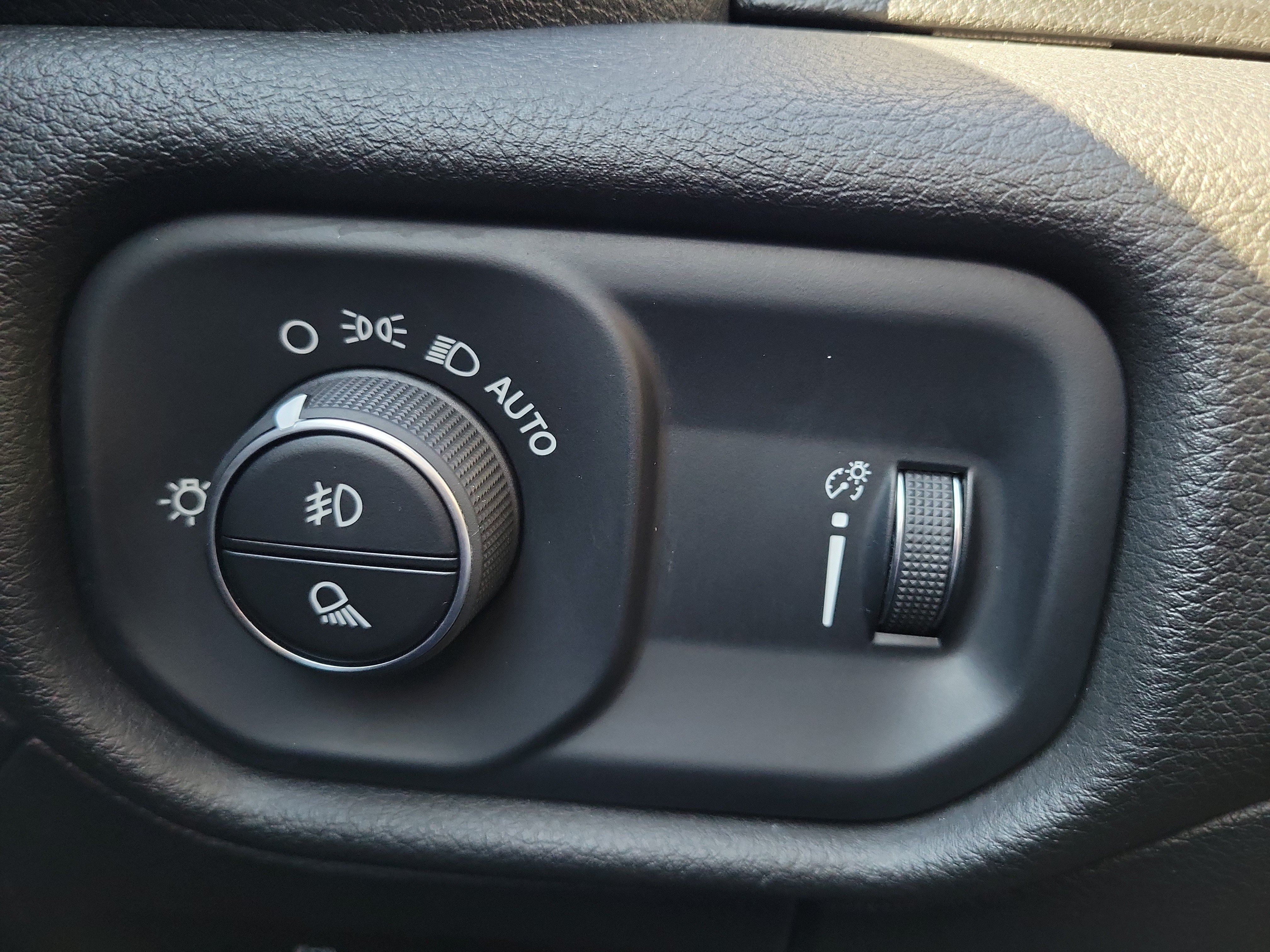 Used 2023 RAM 1500 Big Horn RWD image 30