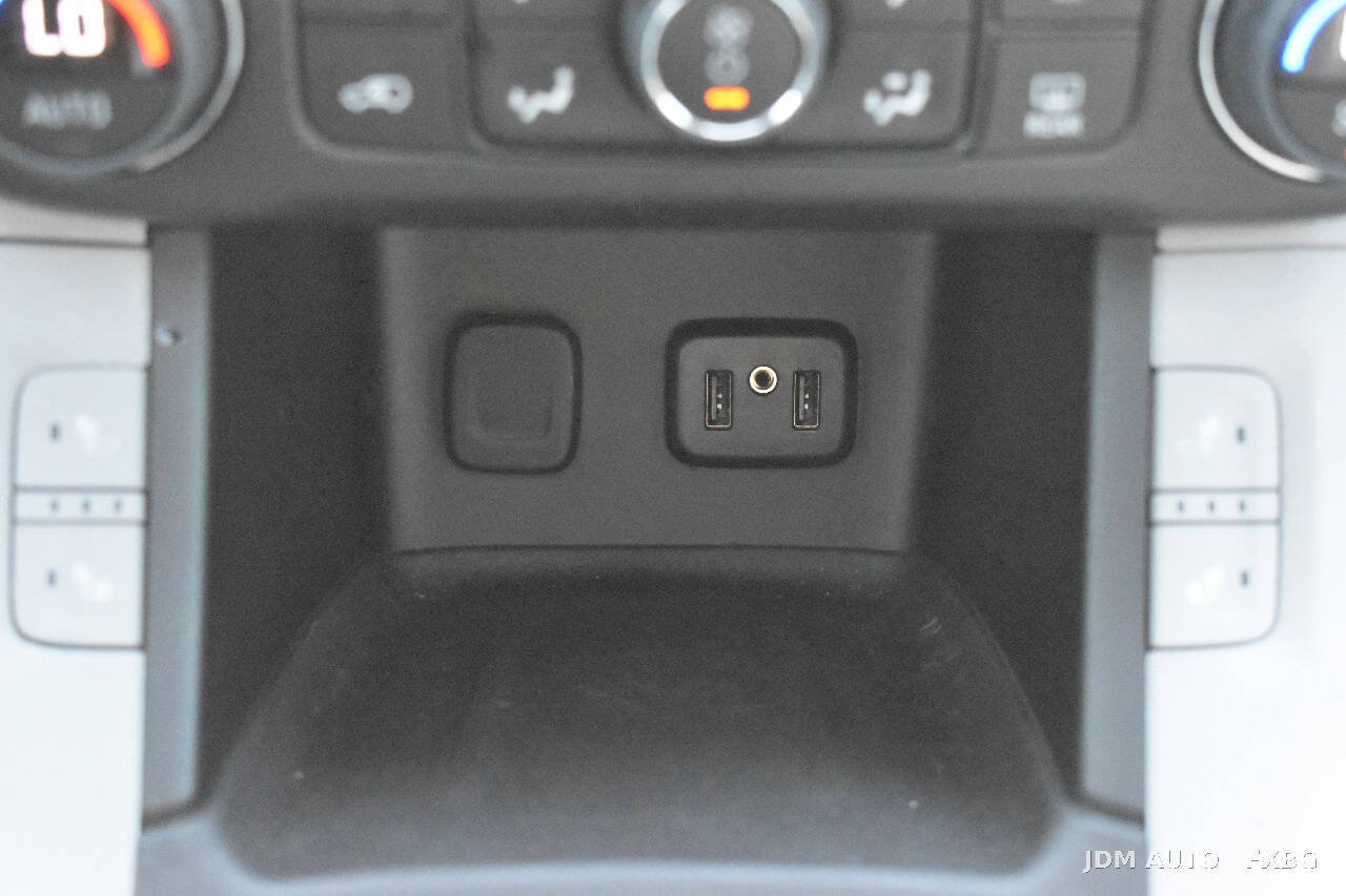 Used 2018 GMC Acadia SLT w/ LPO, Floor Liner Package AWD/4WD image 28