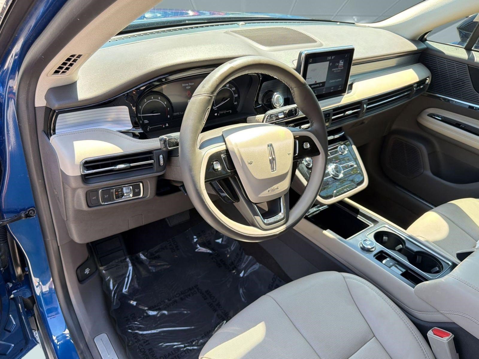 Used 2020 Lincoln Corsair FWD w/ Premium Package image 4