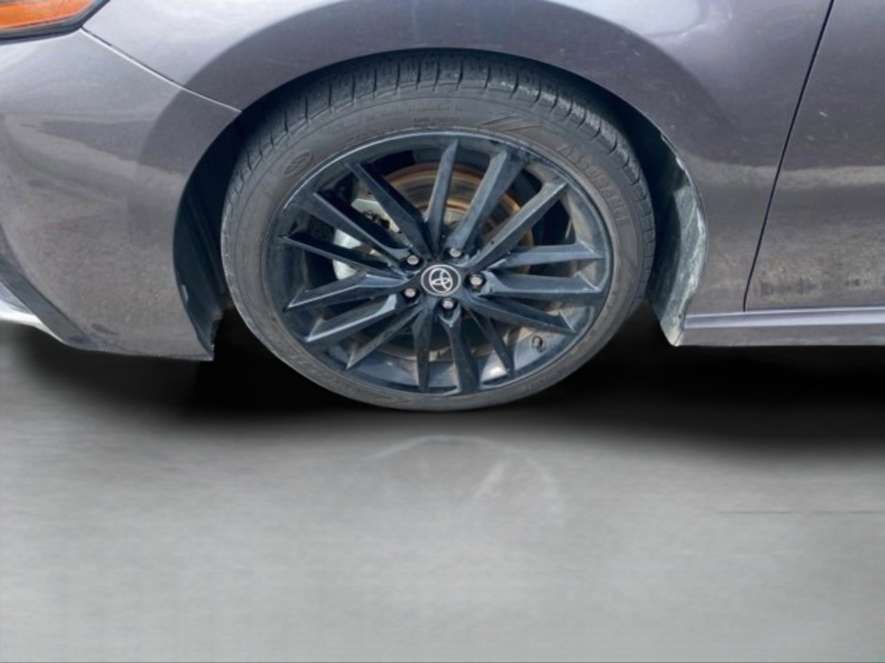 Used 2022 Toyota Camry XSE w/ Navigation Package image 11