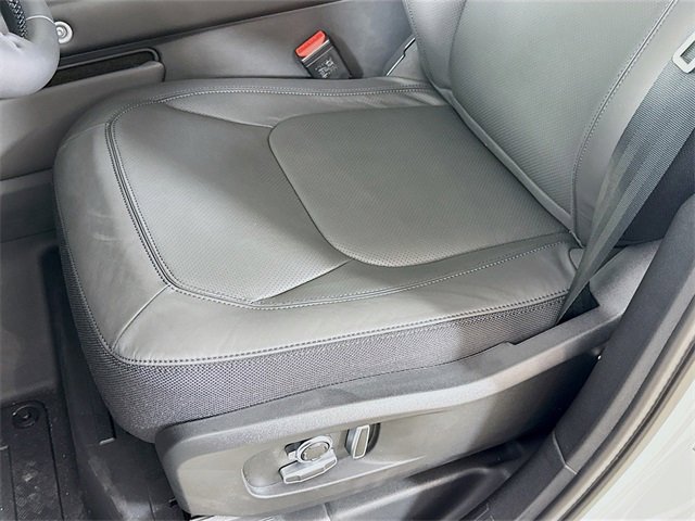 New 2026 Land Rover Defender 130 V8 image 22