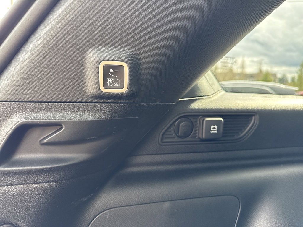 Used 2025 Jeep Grand Cherokee Limited 4xe w/ MOPAR Finishing Package image 15